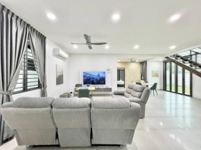 Skudai Sutera Luxury Holiday Villa 10 pax 4 bedrooms